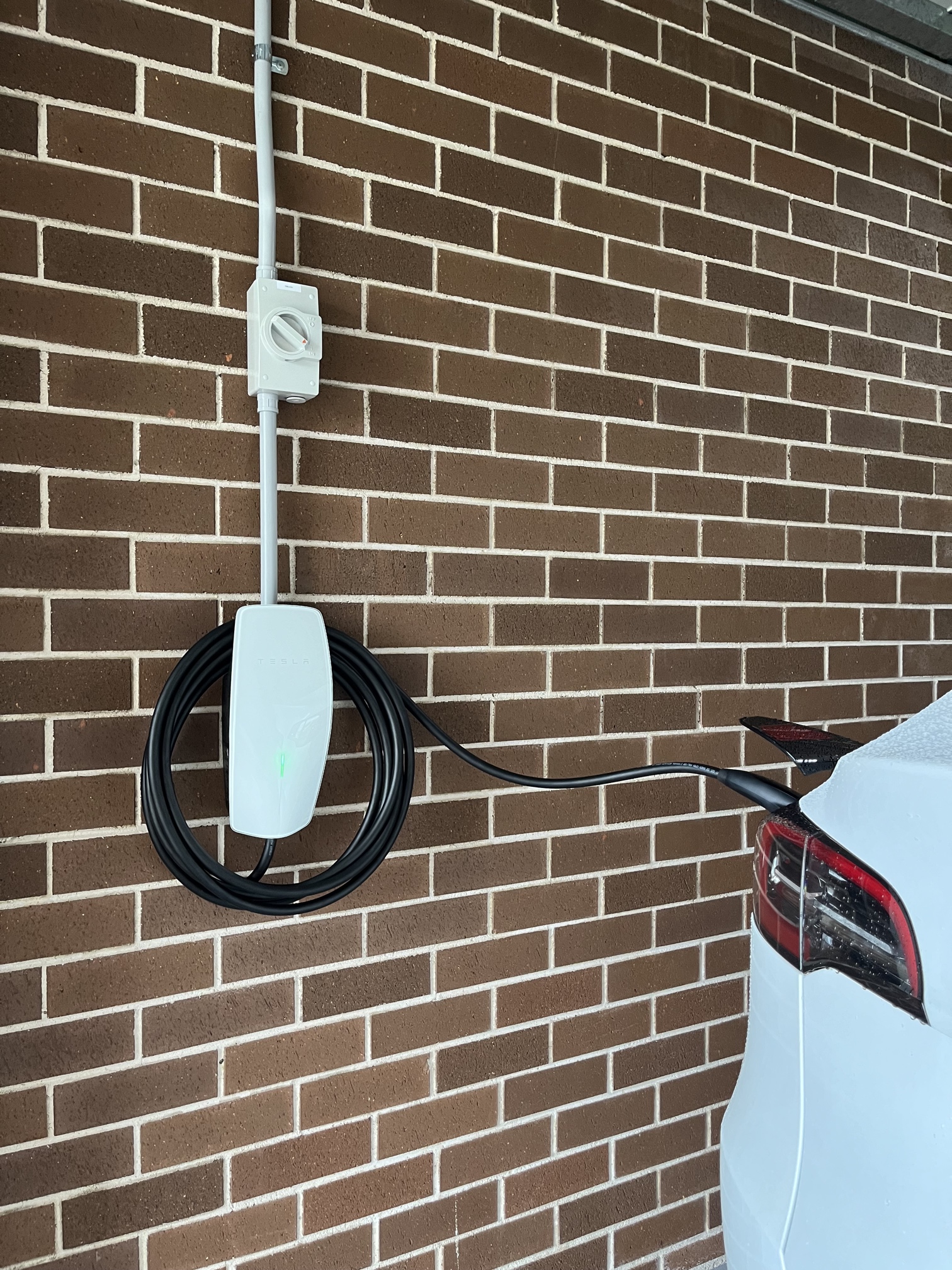 tesla wall connector
